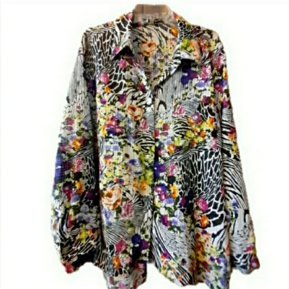 🪴2 For $20🪴 90's Floral Button Down